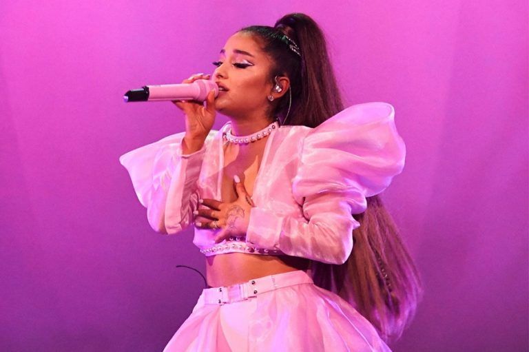 Ariana Grande Excuse Me I Love You De Paul Dugdale Netflix Crítica