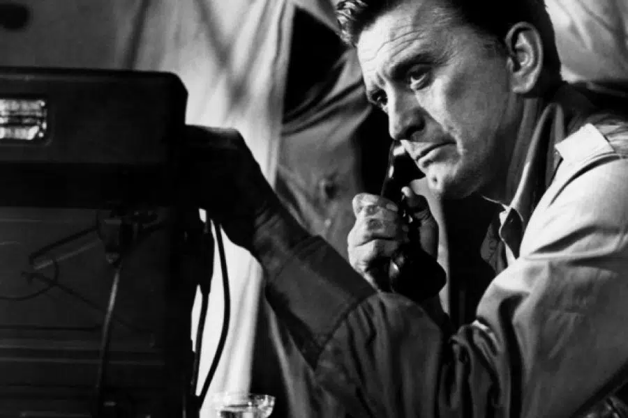 ¿Arde París?, película dirigida por René Clément Crítica Cinemagavia