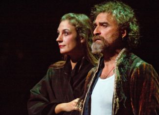 La tempestad en Naves del Español