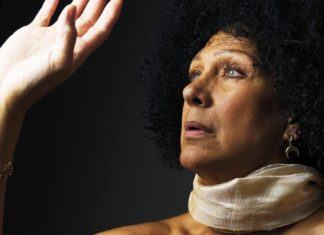 La monstrua en el Teatro Amaya