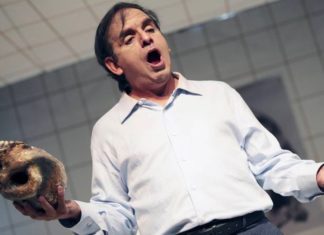 Gira de Dos delirios, un actor