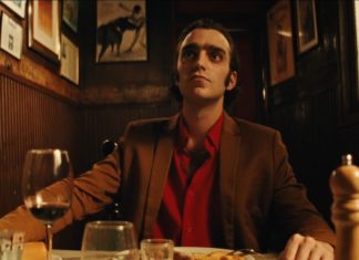 Una cabeza en la pared cortometraje