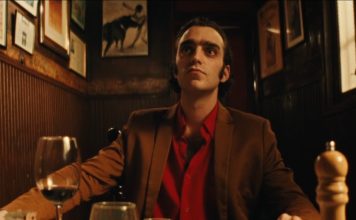 Una cabeza en la pared cortometraje