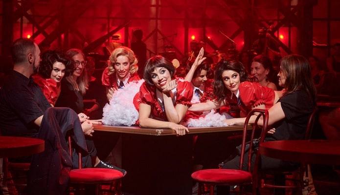 Cabaret el musical en el Kit Kat Club