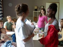 Recién nacidas película