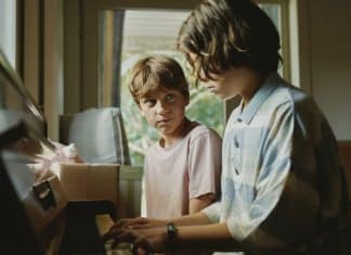 Young Hearts película