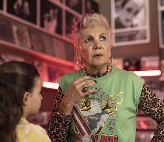 Abuela tremenda película