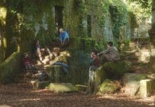 "Anoche conquisté Tebas": Flotar más que avanzar Anoche conquisté Tebas