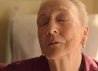 Familiar Touch película