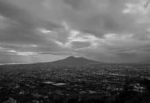 Pompeya Bajo las nubes