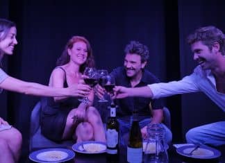 Teoría y Práctica sobre los principios mecánicos del sexo en Teatro Lara