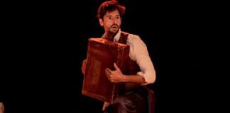 Una noche sin luna en el Teatro Tívoli y Teatro Español